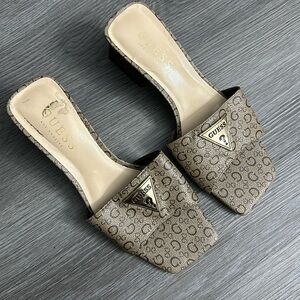 sandals with a small heel, comfortable for every day, new. size 5.5, leatherette